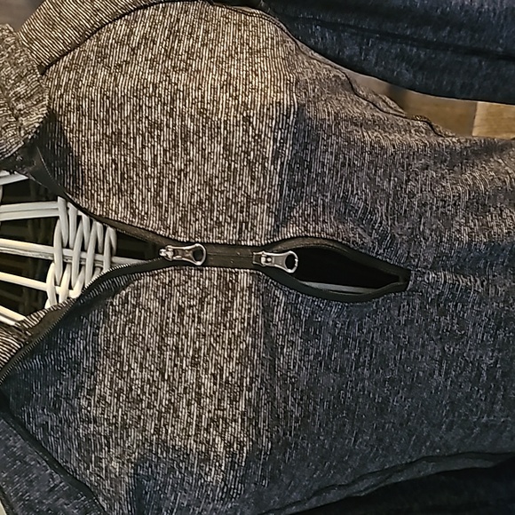 Lululemon Half Zip Long Sleeve, Size 6 - Picture 2 of 13